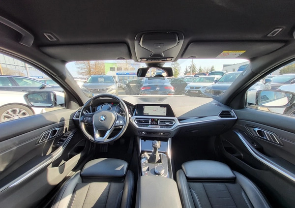 BMW Seria 3 cena 99900 przebieg: 205000, rok produkcji 2019 z Nowa Sól małe 232